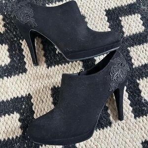 Black heeled booties